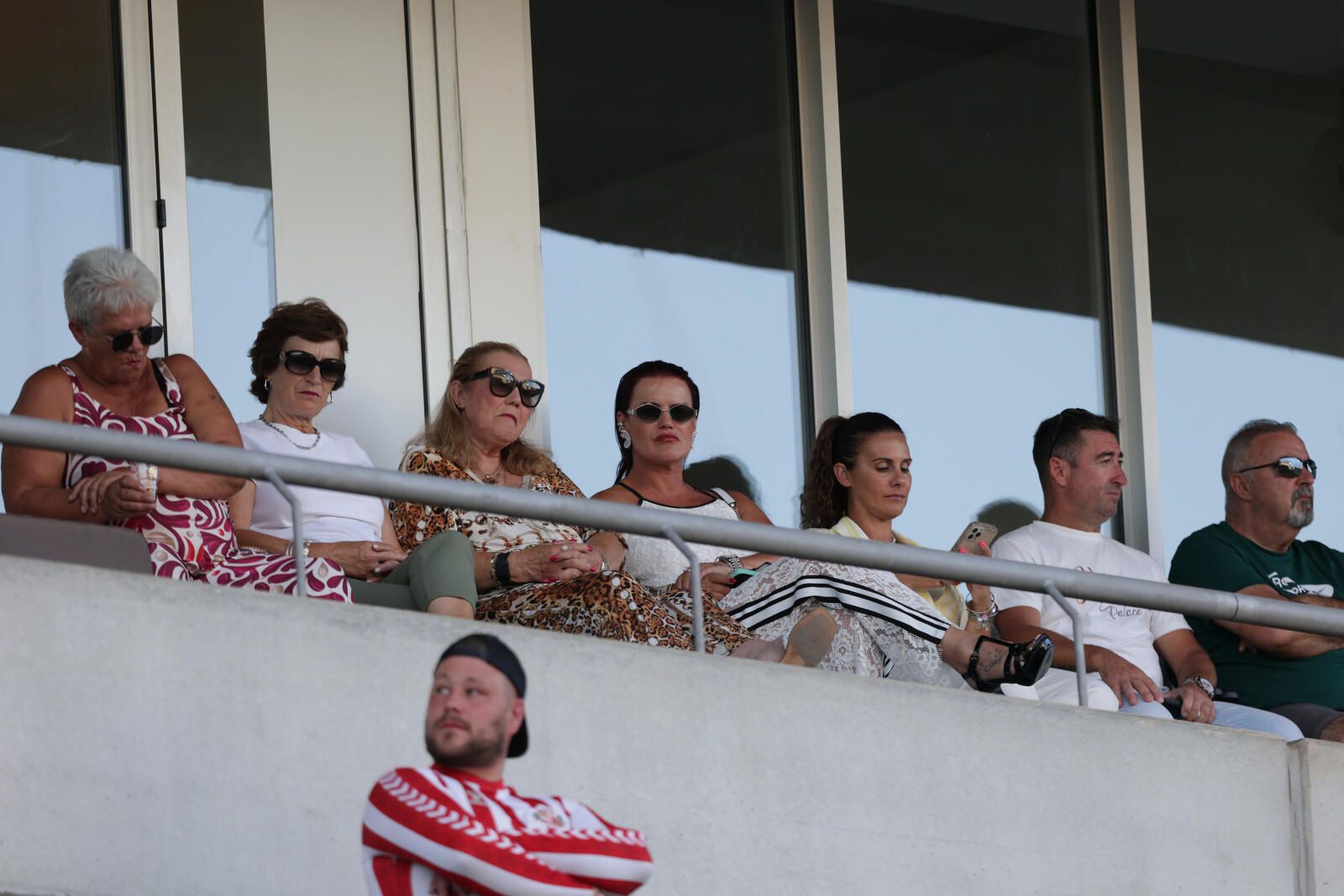 Dolores Aveiro e Elma, mãe e irmã de Cristiano Ronaldo, a verem o Sporting no Algarve. Foto: Carlos Vidigal Jr./Kapta+