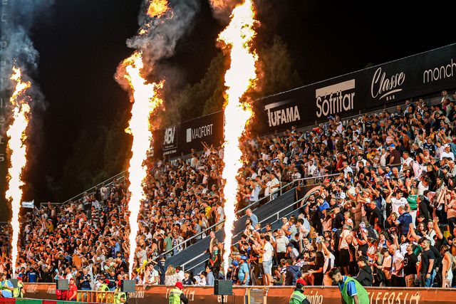 Famalicenses preparam-se para mais um dia de grande devoção ao clube do coração (Foto: Famalicão)
