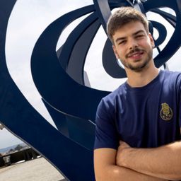 José Luís Ferreira renova com o FC Porto até 2028