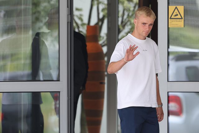 Mercado FC Porto: Victor Froholdt já está na cidade Invicta