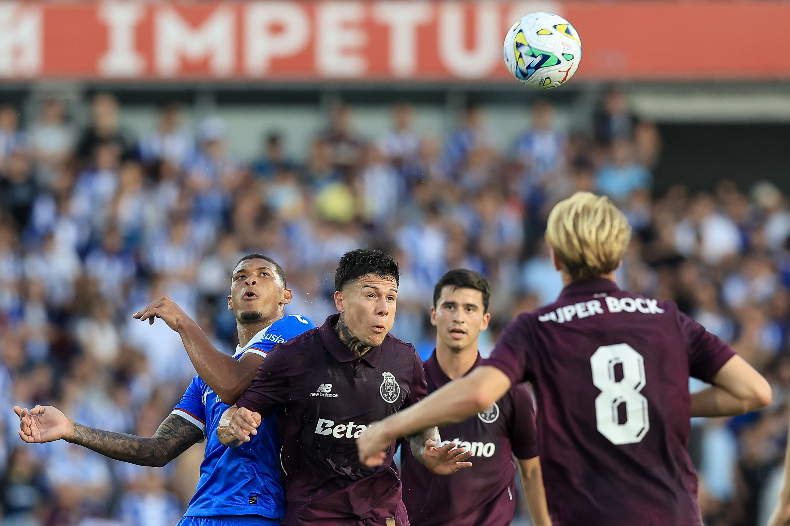 Gil Vicente venceu o FC Porto em jogo particular (Foto: Lusa/José Coelho)