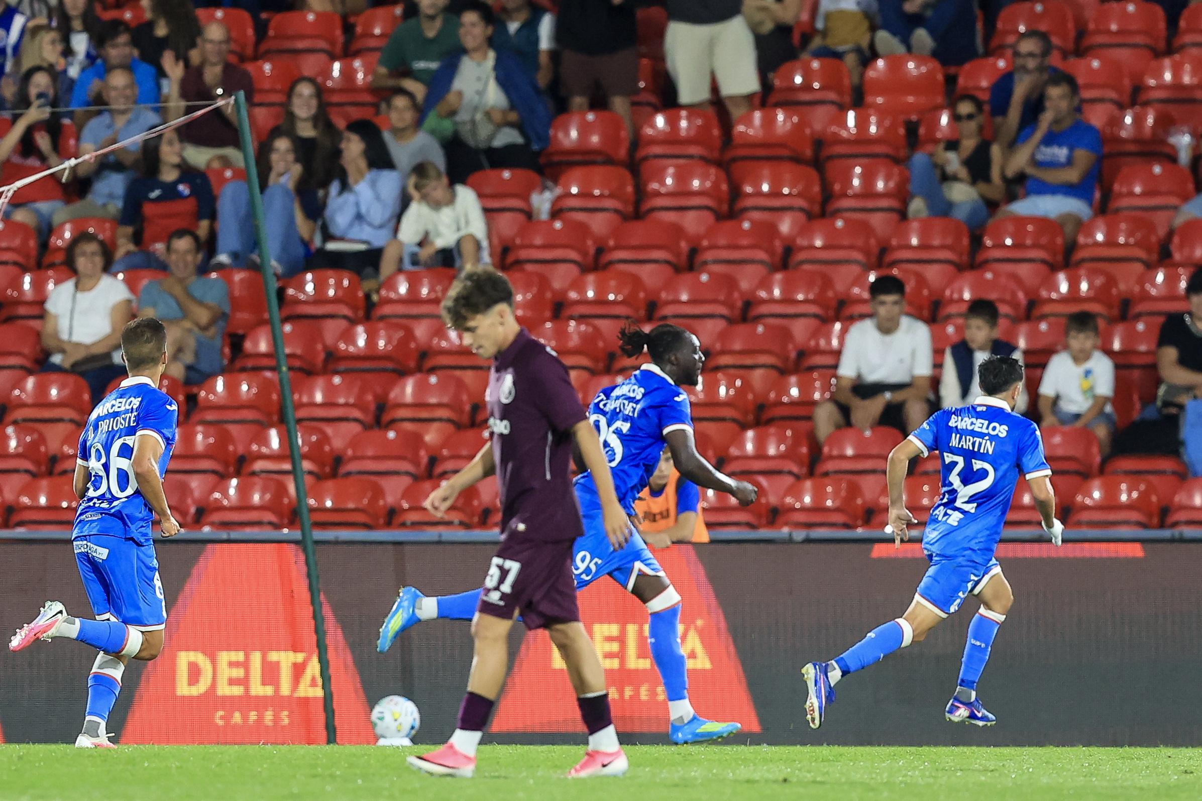 Gil Vicente venceu o FC Porto em jogo particular (Foto: Lusa/José Coelho)