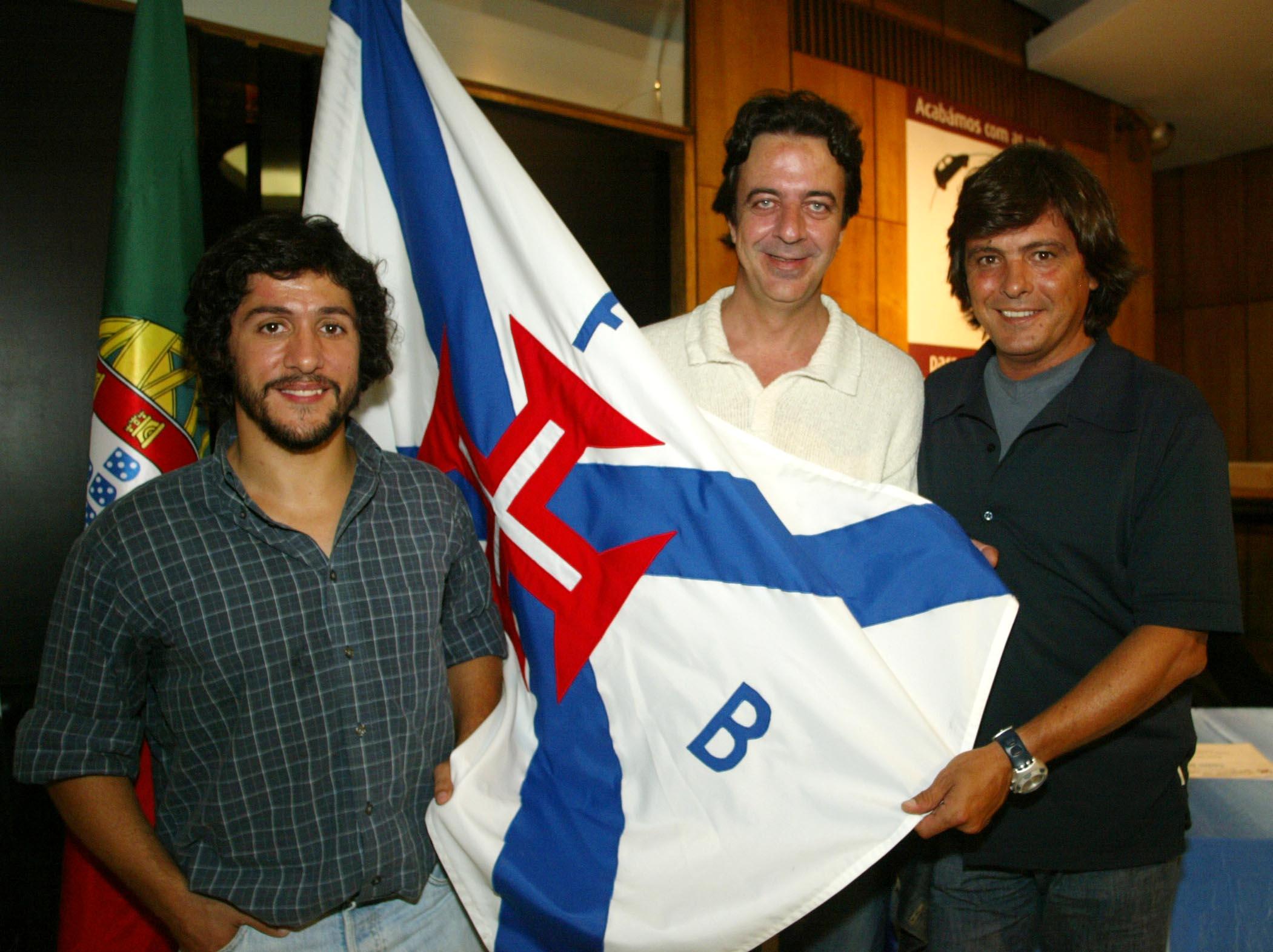 João Pedro Pais e Luís Represas no 83.º aniversário do Belenenses, em setembro de 2002 - Foto: A BOLA/Rui Raimundo