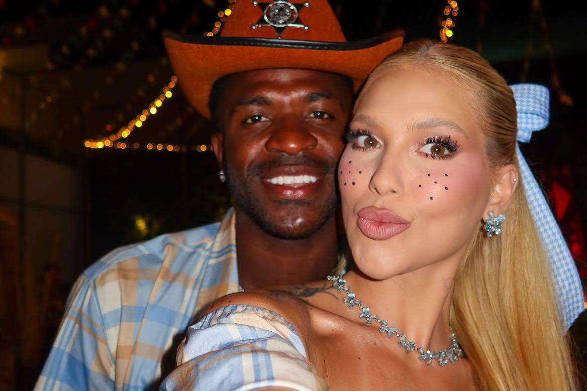 Virginia e Vinícius em festa temática junina - Foto: Instagram/Virginia