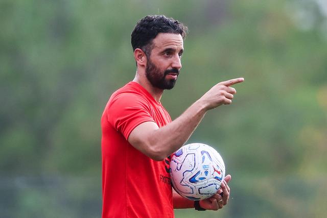 Ruben Amorim é o novo treinador do Milan