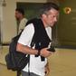 Marco Silva, no aeroporto de Lisboa, antes da partida para a Suíça — Foto: Miguel Nunes