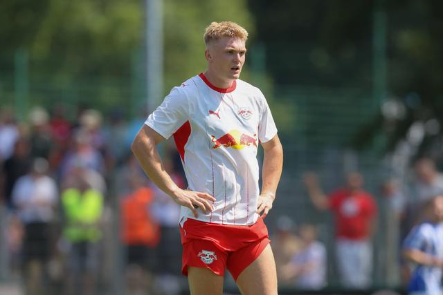 Conrad Harder foi vendido para o Leipzig no verão passado e não assumiu a titularidade - Foto: Imago