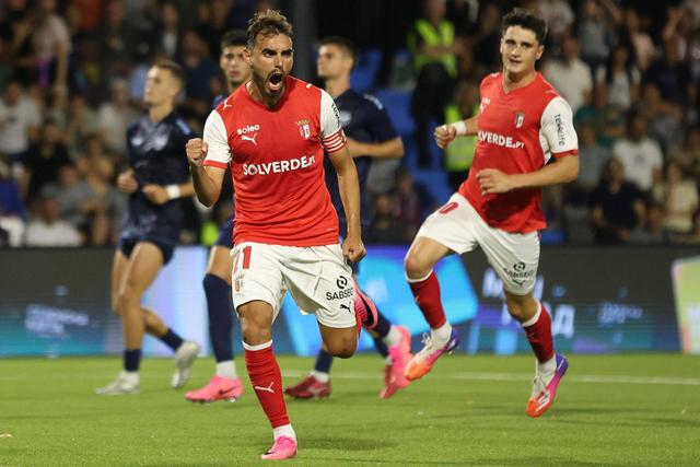Ricardo Horta apontou, de penálti, o golo que deu o triunfo ao SC Braga diante do Zeleznicar Pancevo