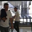 As imagens da partida do Benfica para a Suíça
