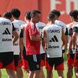 Marco Silva e plantel prontos para entrar em ação - Foto SL Benfica