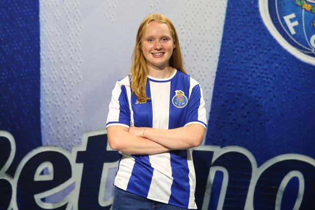 Eliza Turner reforça as opções de Daniel Chaves para o meio-campo (Foto: FC Porto)