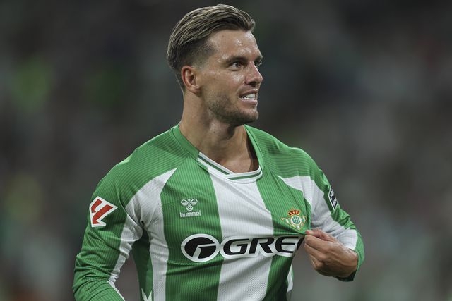 Lo Celso a celebrar o único golo do jogo