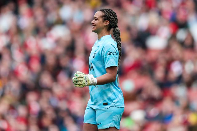 VÍDEO: guarda-redes do Chelsea torna-se viral e chovem propostas de casamento