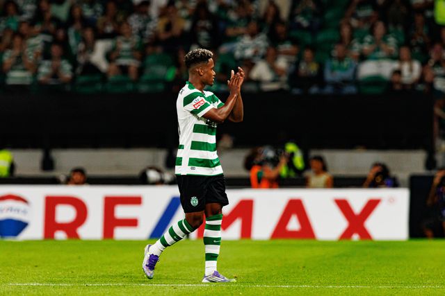 Sporting: Fenerbahçe e Aston Villa avançam por Geny Catamo