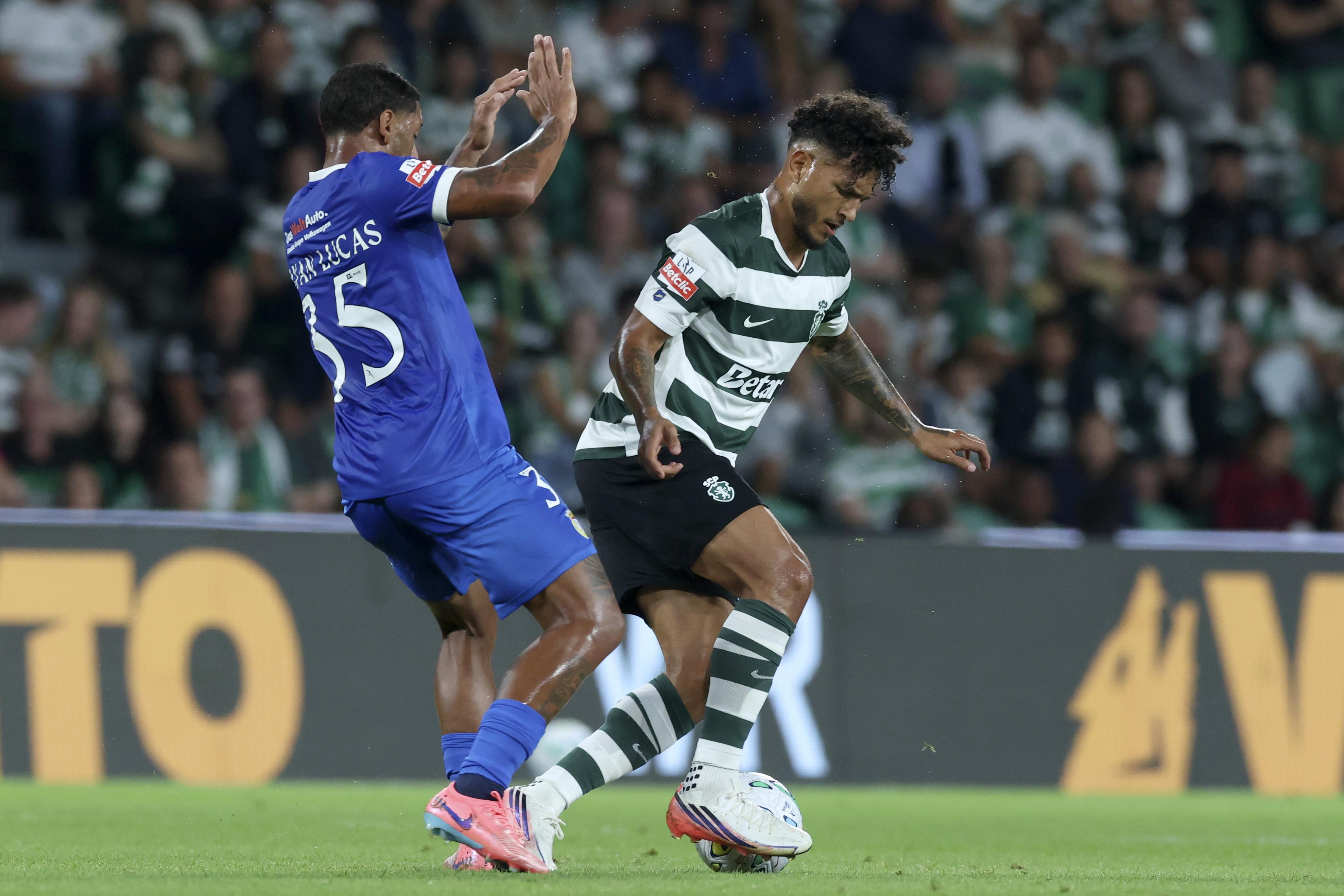 Luis Suárez titular no Sporting-Alverca - Foto: LUIS FORRA/LUSA
