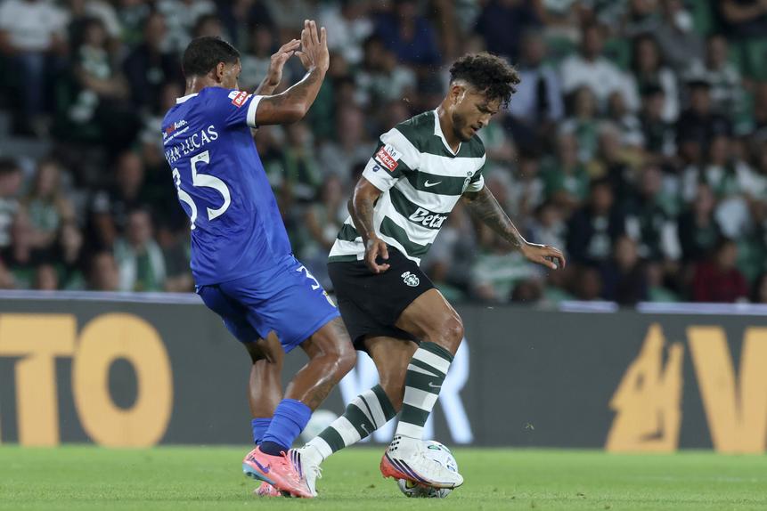 Luis Suárez titular no Sporting-Alverca - Foto: LUIS FORRA/LUSA