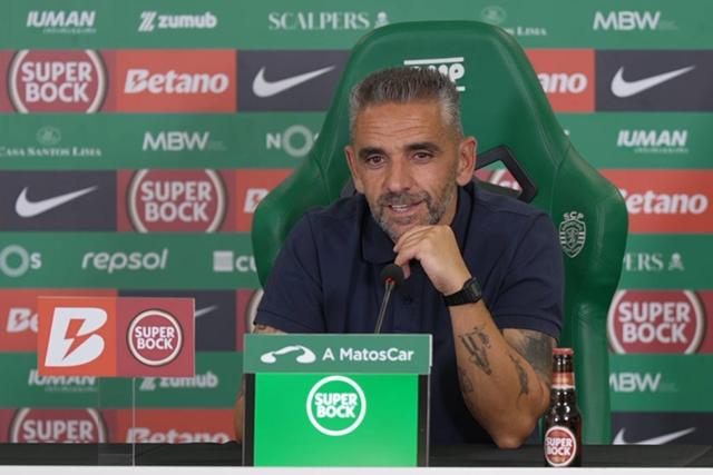 Rui Borges explica transformação na defesa para defrontar o Alverca
