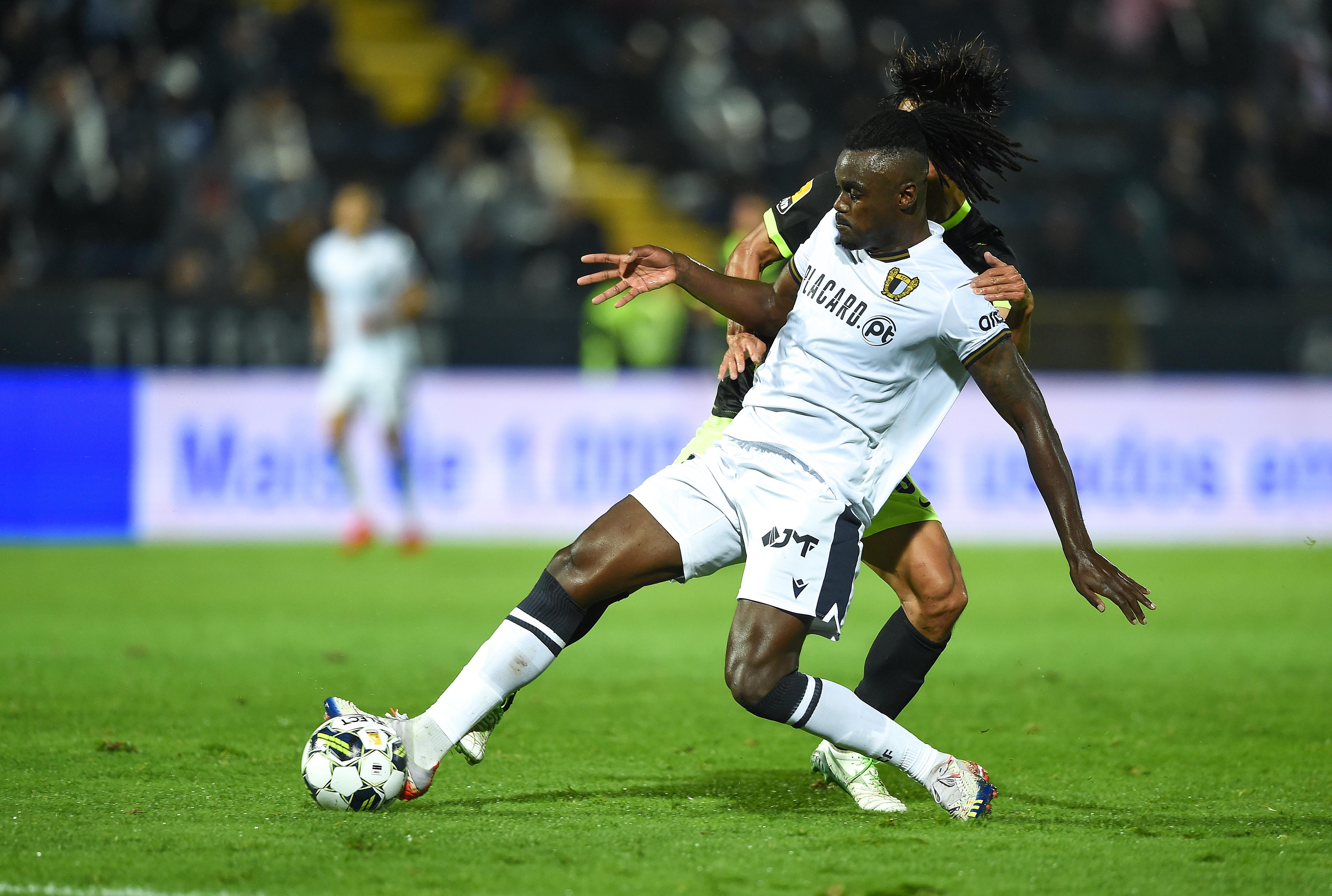 O médio Pelé passou por Itália, Ucrânia, França, Inglaterra e terminou a carreira em 2022/23, após um empréstimo do Mónaco ao Famalicão. Somou 23 internacionalizações A... pela Guiné-Bissau