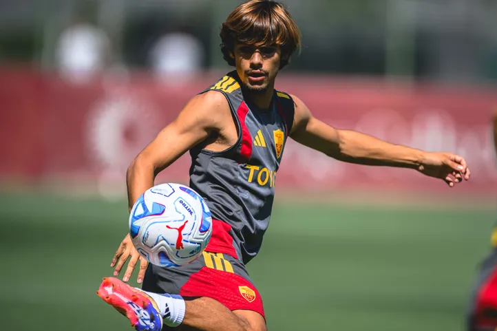 Rodrigo Mora pode estrear-se pela Roma - foto: AS ROMA