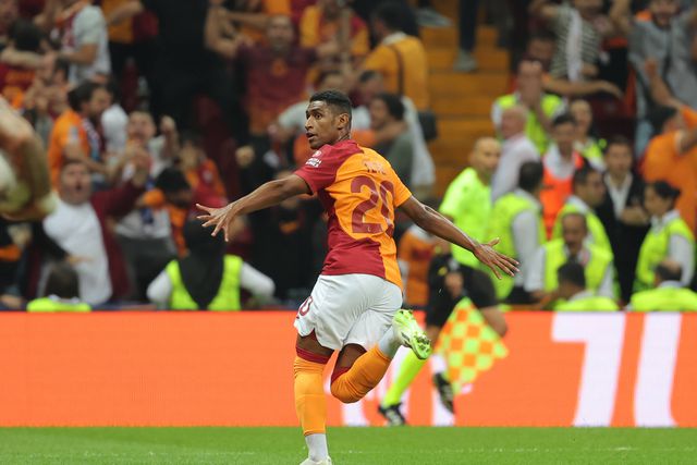 Tetê é o vencedor do golo da semana da Liga dos Campeões