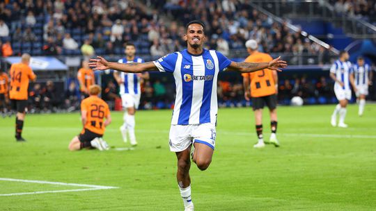 Galeno eleito jogador da semana da Liga dos Campeões