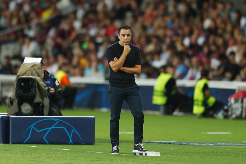 Oficial: Xavi renova com o Barcelona até 2025