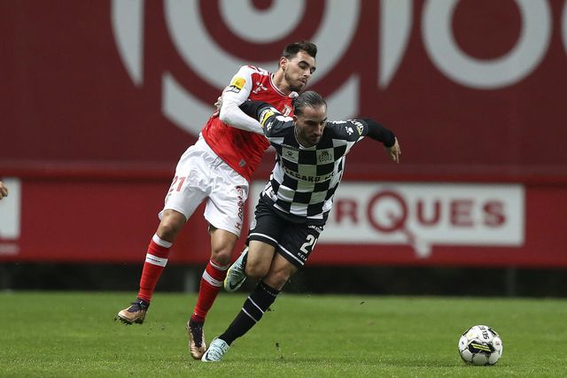 Aposte na Betlic: quem vence o duelo de históricos na «Pedreira»