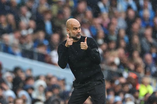 «Para a próxima, digo aos jogadores para ignorarem o árbitro»: Guardiola queixa-se da arbitragem