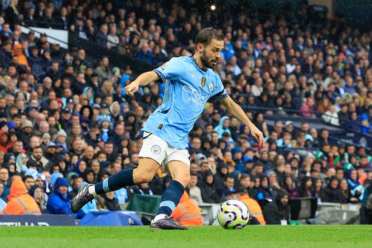 Bernardo Silva atira-se ao Arsenal: «O Liverpool jogava de igual para igual para vencer»