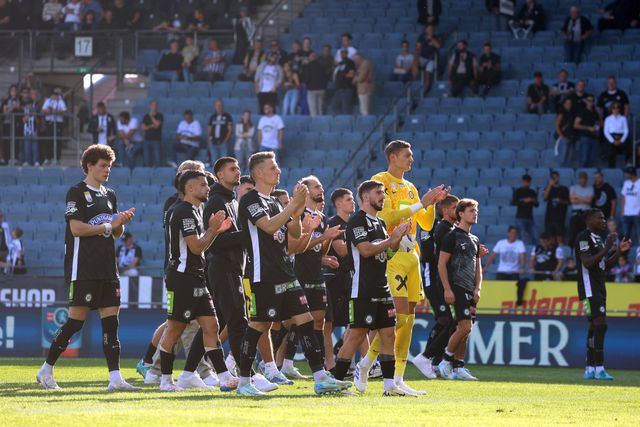 Adversários do Sporting na Liga dos Campeões perdem em casa