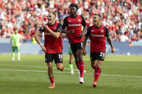 Grimaldo assiste e Leverkusen volta a garantir vitória no tempo de compensação