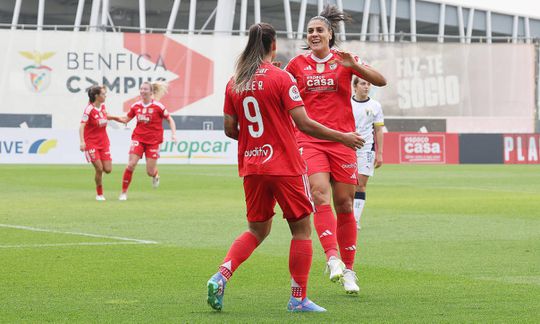 Benfica bate Famalicão e isola-se na liderança à condição