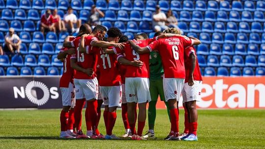 Santa Clara histórico quer repetir feito inédito na Luz