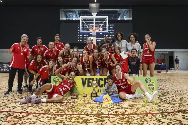 Benfica leva Taça Vítor Hugo pela quarta vez