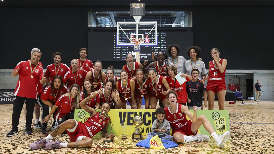 Benfica leva Taça Vítor Hugo pela quarta vez