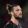 Andy Carroll chegou, viu... e salvou Bordéus (vídeo)