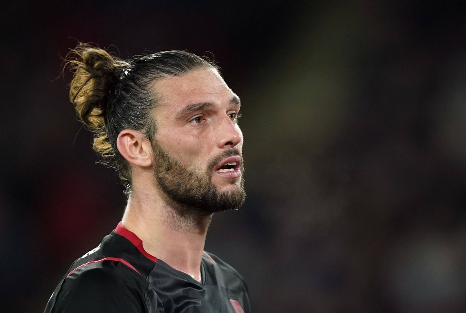 Andy Carroll chegou, viu... e salvou Bordéus (vídeo)