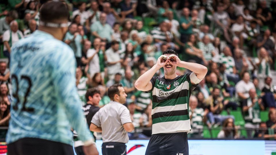 EM DIRETO: Sporting gigante derruba o Veszprém com estrondo