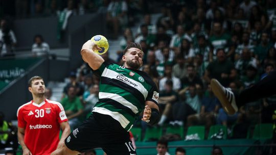 Acompanhe aqui o dérbi de andebol entre Benfica e Sporting