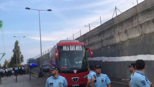 Chegada do Aves SAD a Alvalade