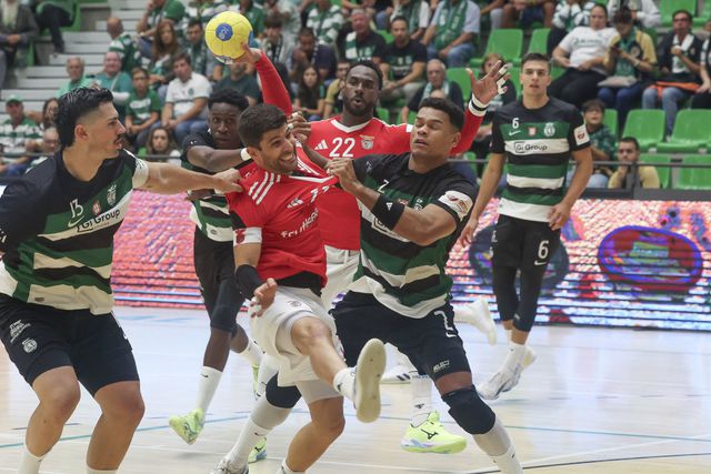 A BOLA TV: a programação desta segunda-feira