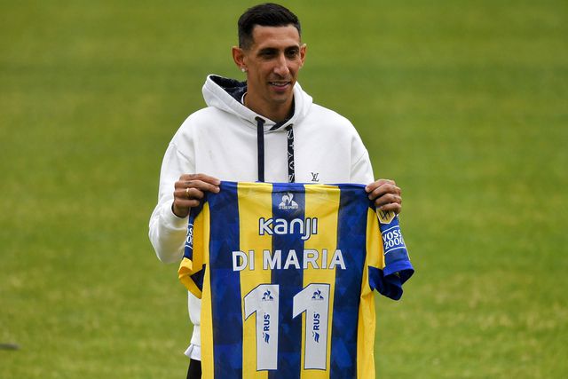 «Ainda dizem que nos ajudam»: Di María queixa-se e áudio é interrompido