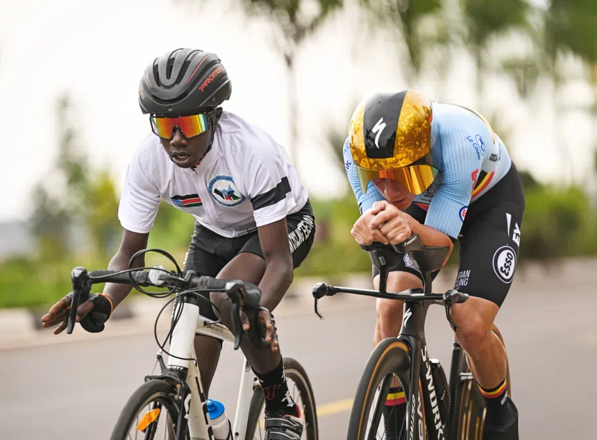 Evenepoel humilha rivais! Jalal sofre no Ruanda
