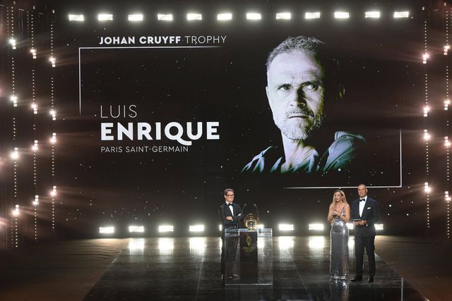 Bola de Ouro: Luis Enrique conquista prémio de melhor treinador do mundo