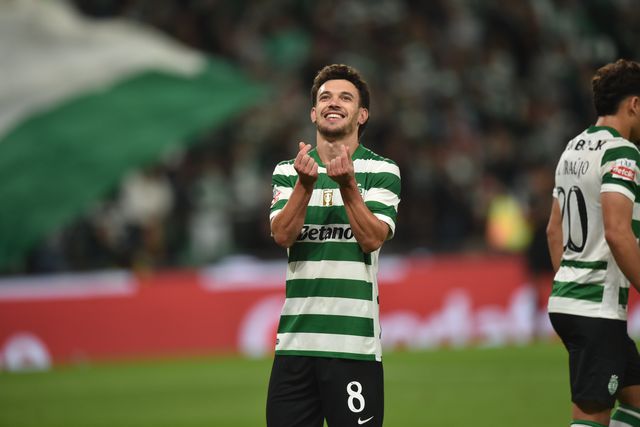 Pedro Gonçalves com dedicatória especial desde que nasceram as suas filhas gémeas - Foto: Miguel Nunes