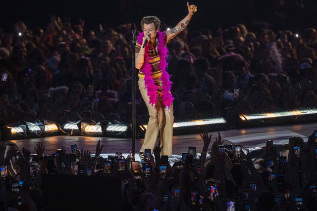 Harry Styles corre maratona de Berlim e surpreende com tempo