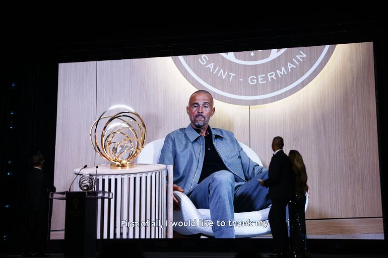 Luis Enrique venceu o Troféu Johan Cruyff masculino - Foto: Mohammed Badra/EPA