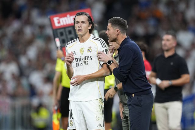 No Real, Xabi Alonso é visto como distante e não tão popular quanto Ancelotti