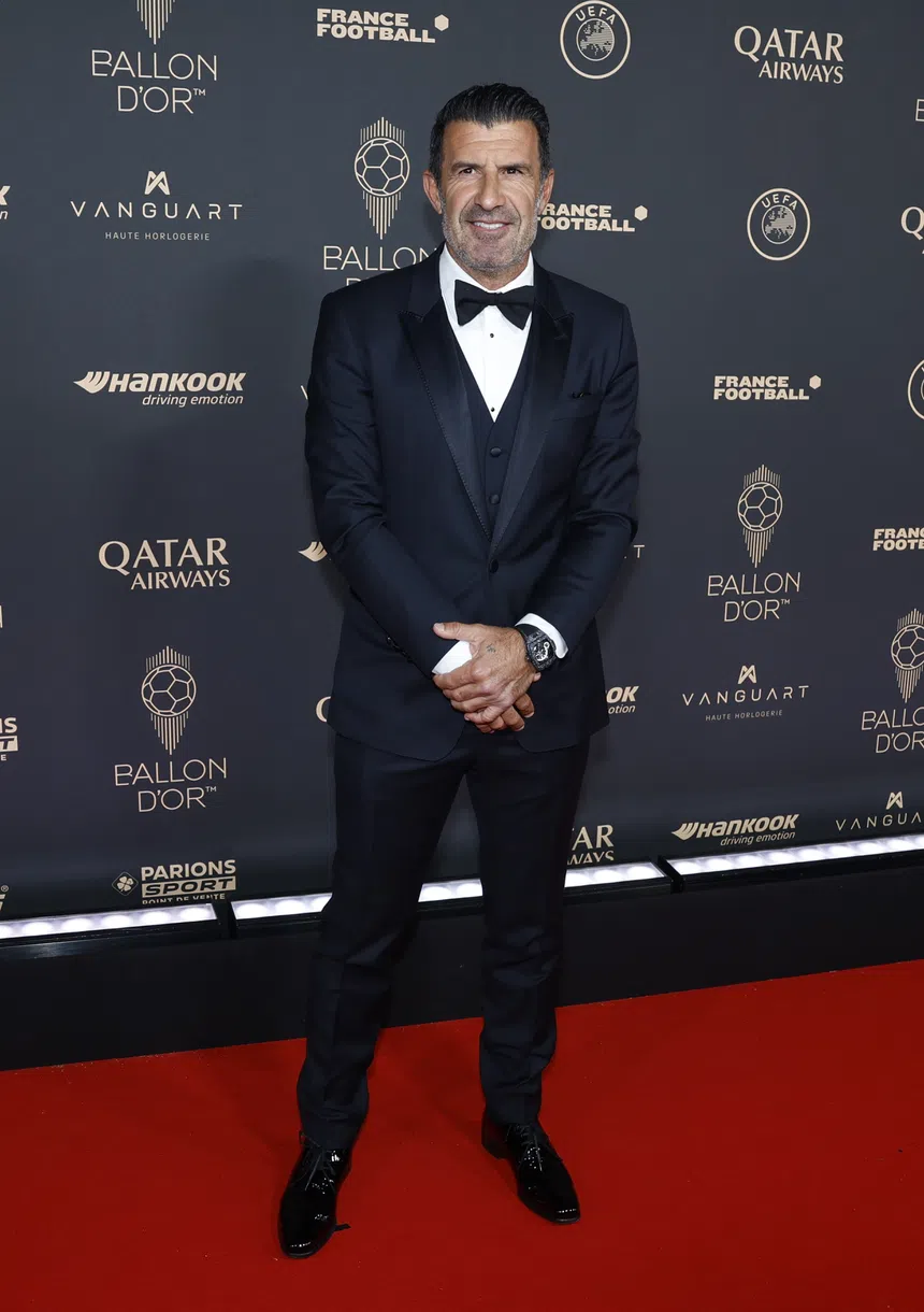 Gaspart cospe Figo! Guerra no Camp Nou