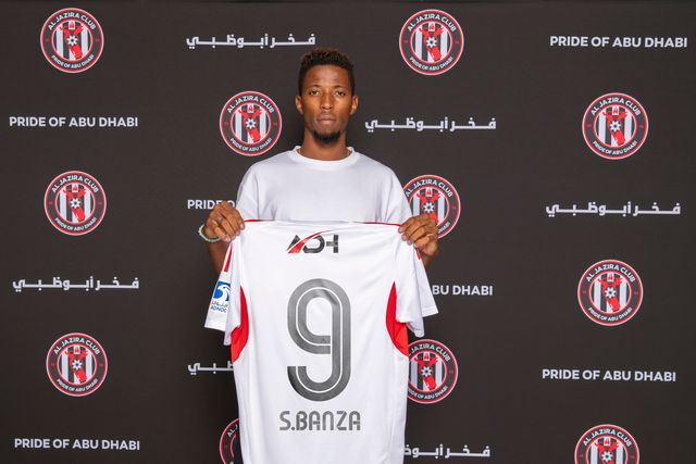 Simon Banza assinou contrato por equipa dos Emirados Árabes Unidos